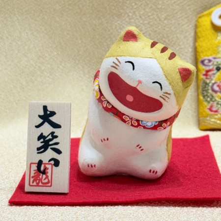 【龍虎堂】京都手作擺飾-大笑貓（座）-虎斑 限時85折/售價已是折扣價