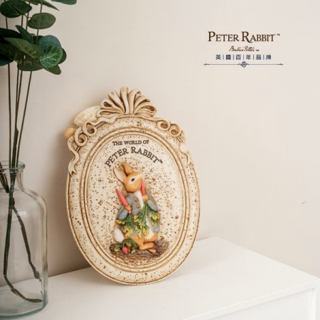 【PETER RABBIT 比得兔】 吃蘿蔔橢圓壁掛