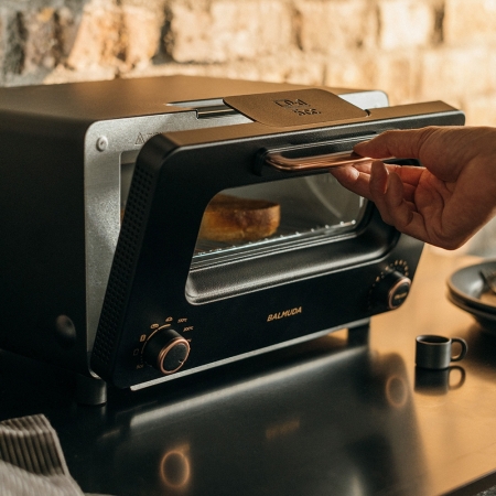 Amazon.co.jp: BALMUDA The Toaster Pro K11A-SE-WH Official Recipe Book  (English Language Not Guaranteed) : Home & Kitchen
