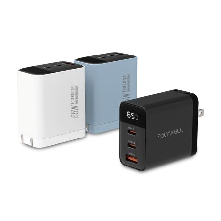 POLYWELL 65W數顯三孔PD快充頭 雙USB-C＋USB GaN氮化鎵 BSMI認證 寶利威爾 台灣現貨