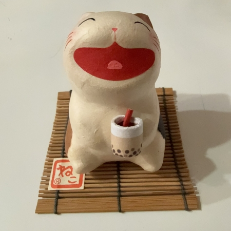 【龍虎堂】荷風日立獨家限定款京都手作擺飾-大笑貓-珍珠奶茶 限時85折/售價已是折扣價