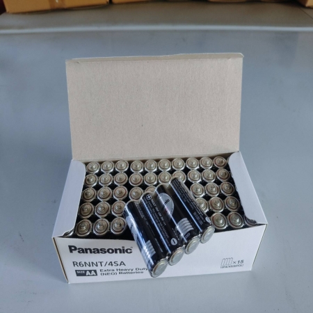 【Panasonic 國際牌 】黑色錳乾電池 3號碳鋅電池  4入X15組（盒裝）