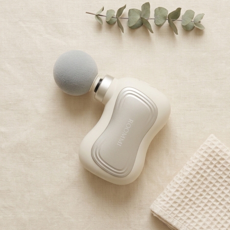 ROOMMI Pocket Go 迷你筋膜槍