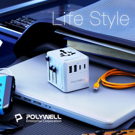 POLYWELL 多國旅行充電轉接器 70W 機甲風 萬國旅行充 雙AC插座 Type-C＋USB 寶利威爾 台灣現貨